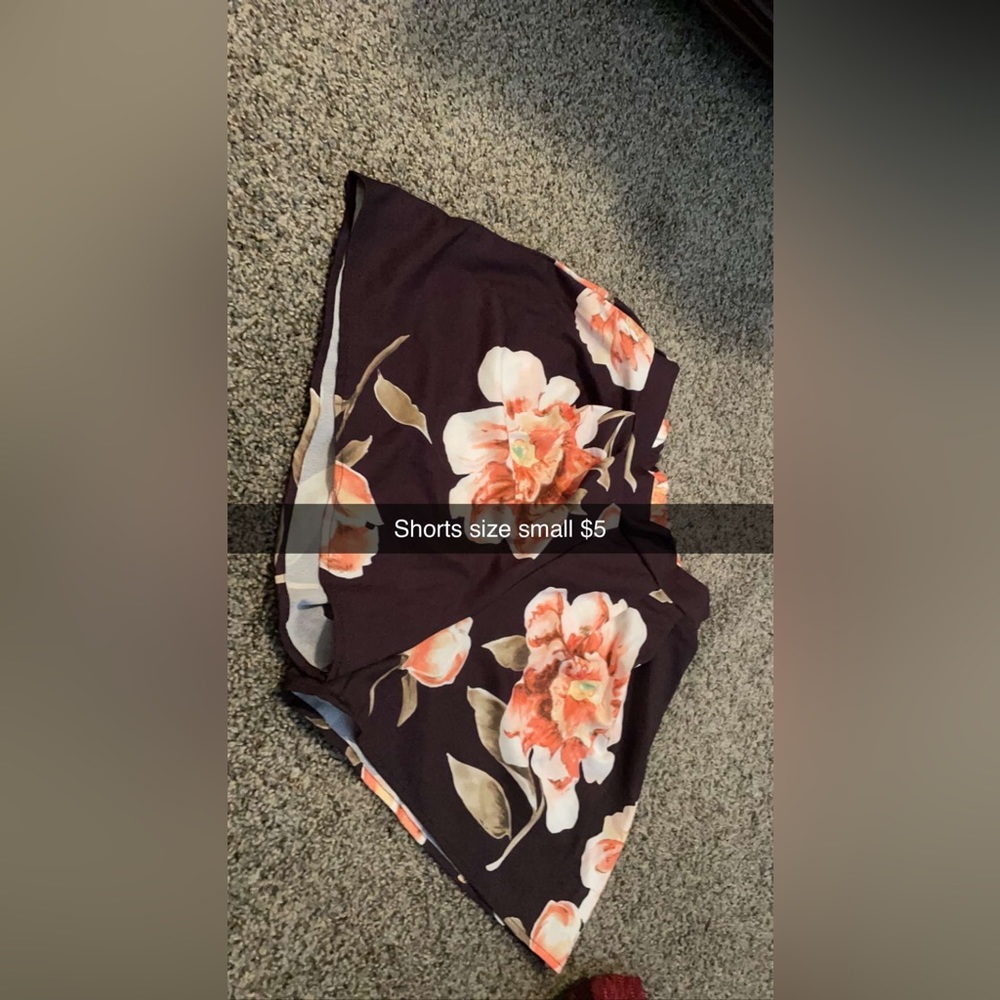 Floral pattern size small